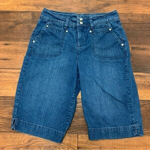 Style & Co Tummy Control Denim Bermuda Jean Shorts Womens Size 6 Blue